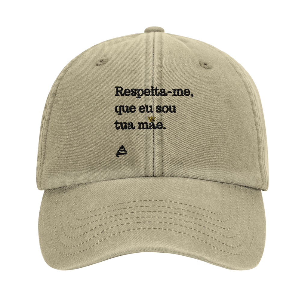 bone vintage bege bordado Respeita-me, que eu sou tua mãe poesia coco