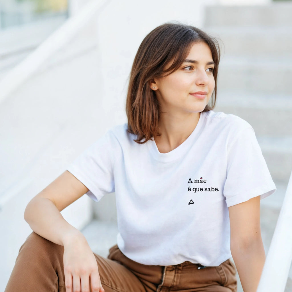 modelo mulher bordado frase a mãe é que sabe