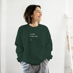 modelo mulher a usar sweatshirt a mãe é que sabe