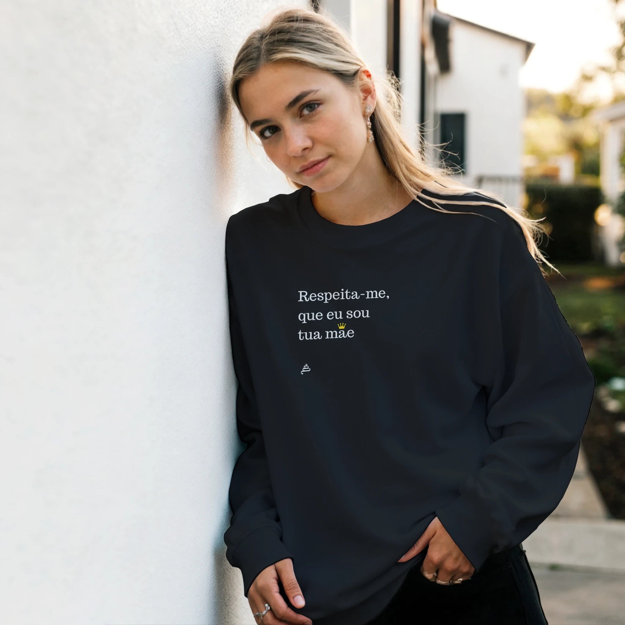 modelo mulher loira sweatshirt respeita me mãe