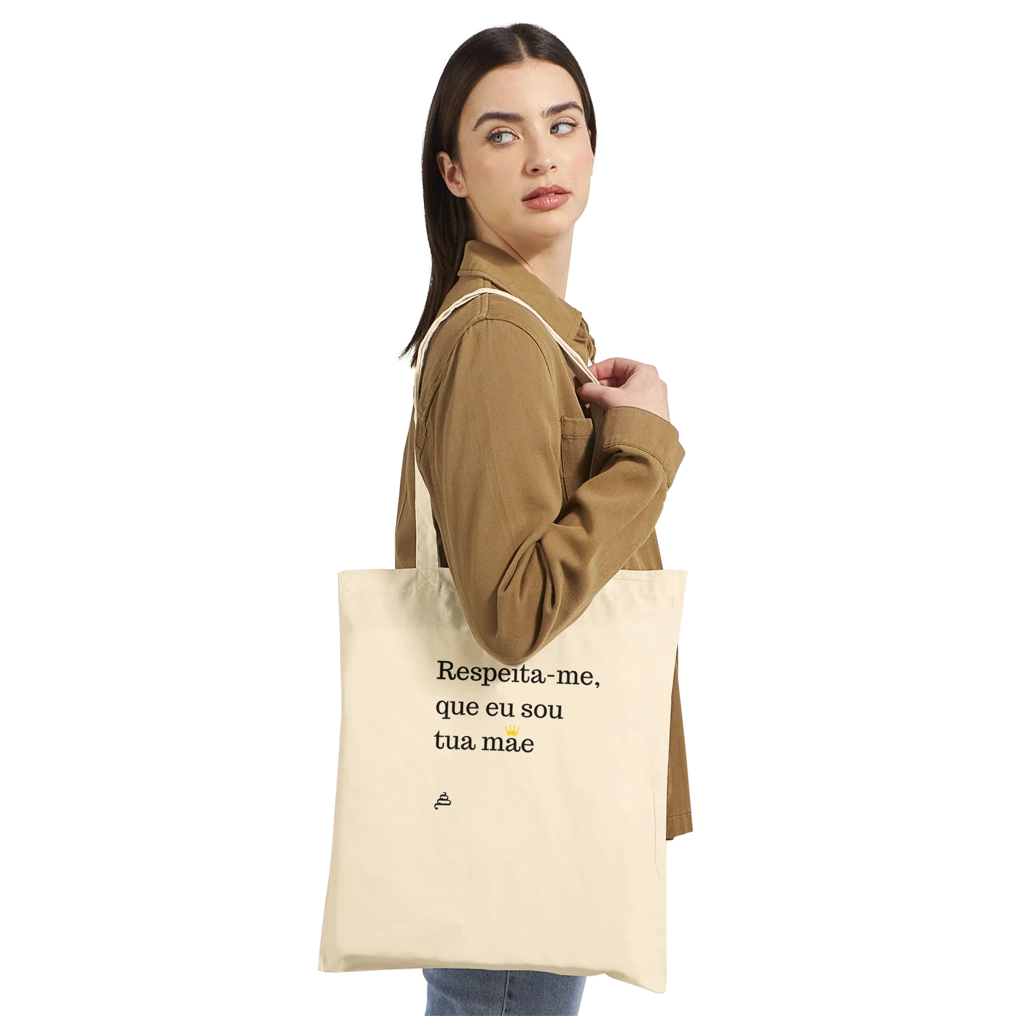 mulher com tote bag respeita me mãe