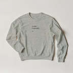 sweatshirt cinzenta a mãe é que sabe estilo minimalista