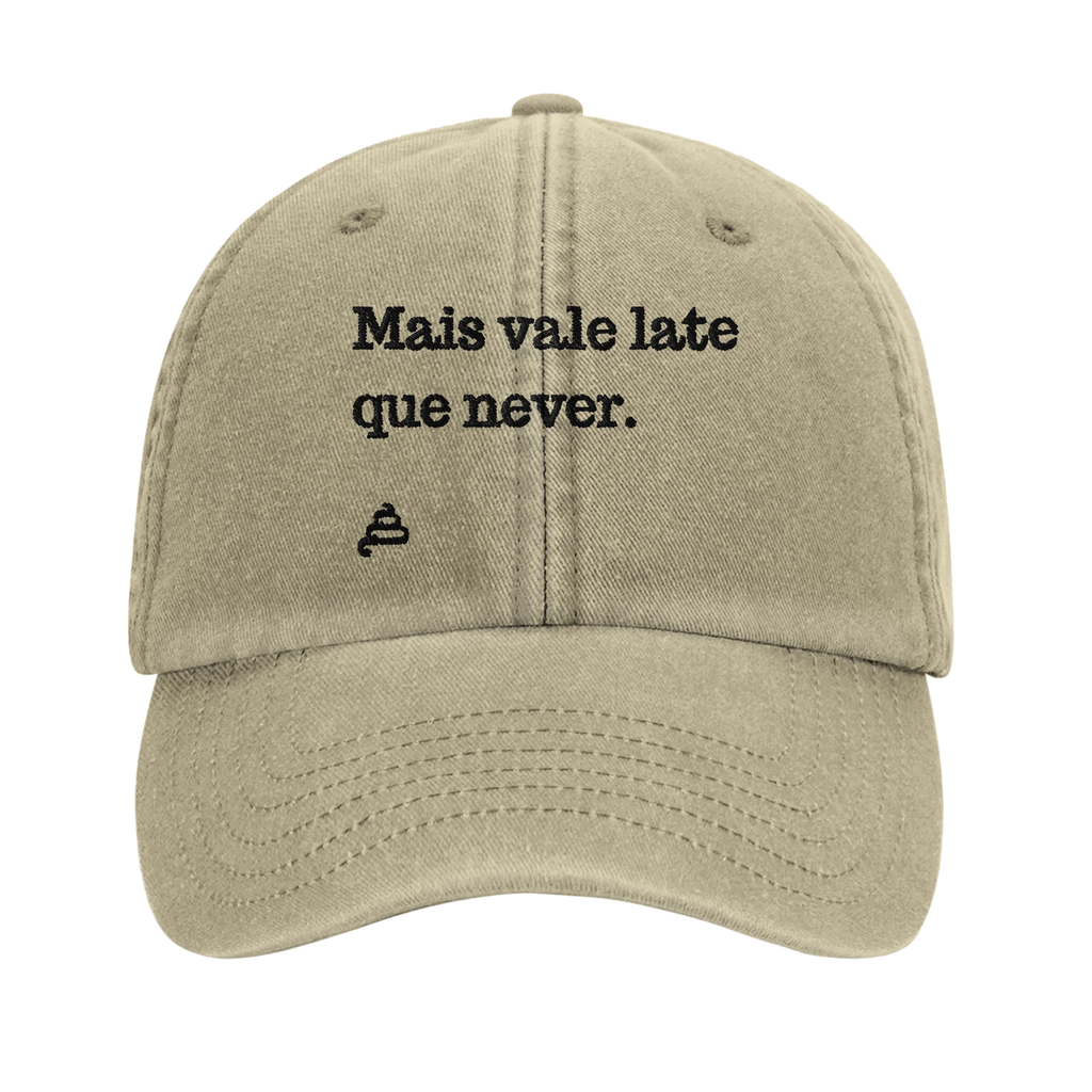 bone vintage bege bordado Mais vale late que never poesia coco
