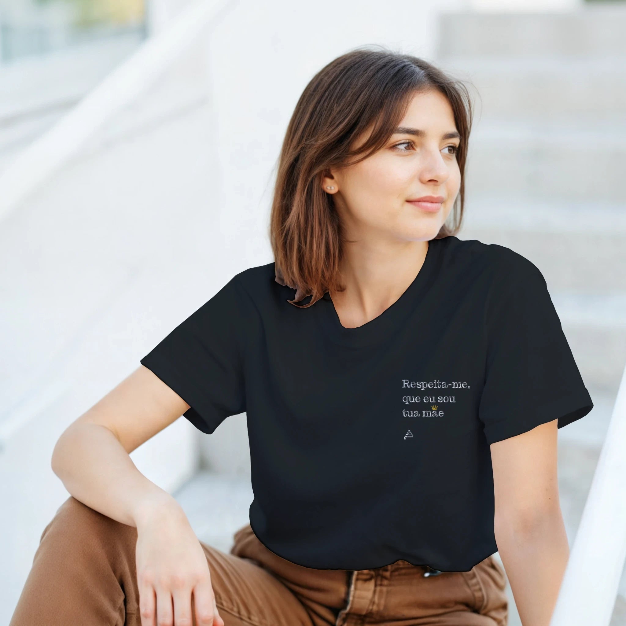 modelo com t-shirt respeita me mãe